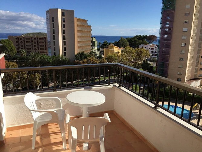 Terrace Sol y Vera Magaluf Apartments Majorca